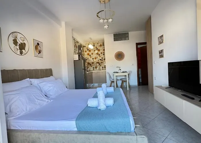 Cozy Apartament Wlora